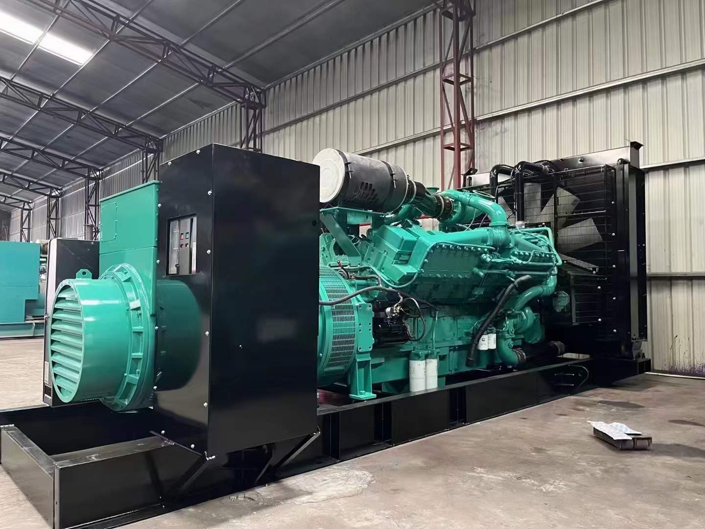 景泰如何降低 800kW 柴油发电机输出电流的波动？