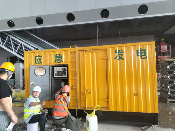 景泰怎样判断空气滤清器是否需要更换？